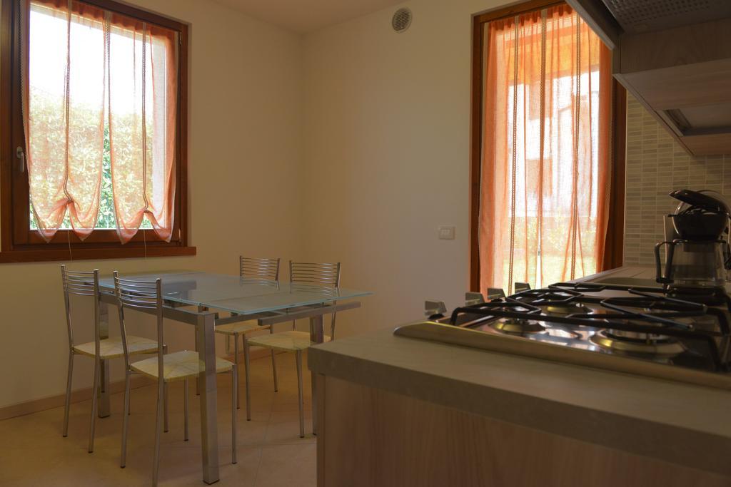Villa Artemia Manerba del Garda Habitación foto